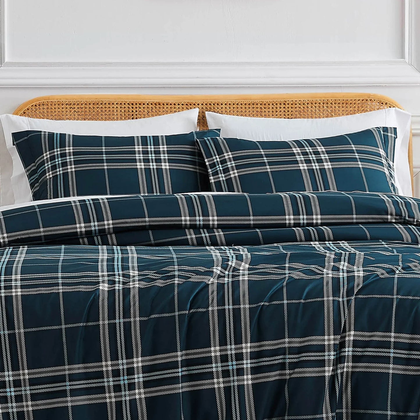 Simple Plaid Comforter Set, Blue